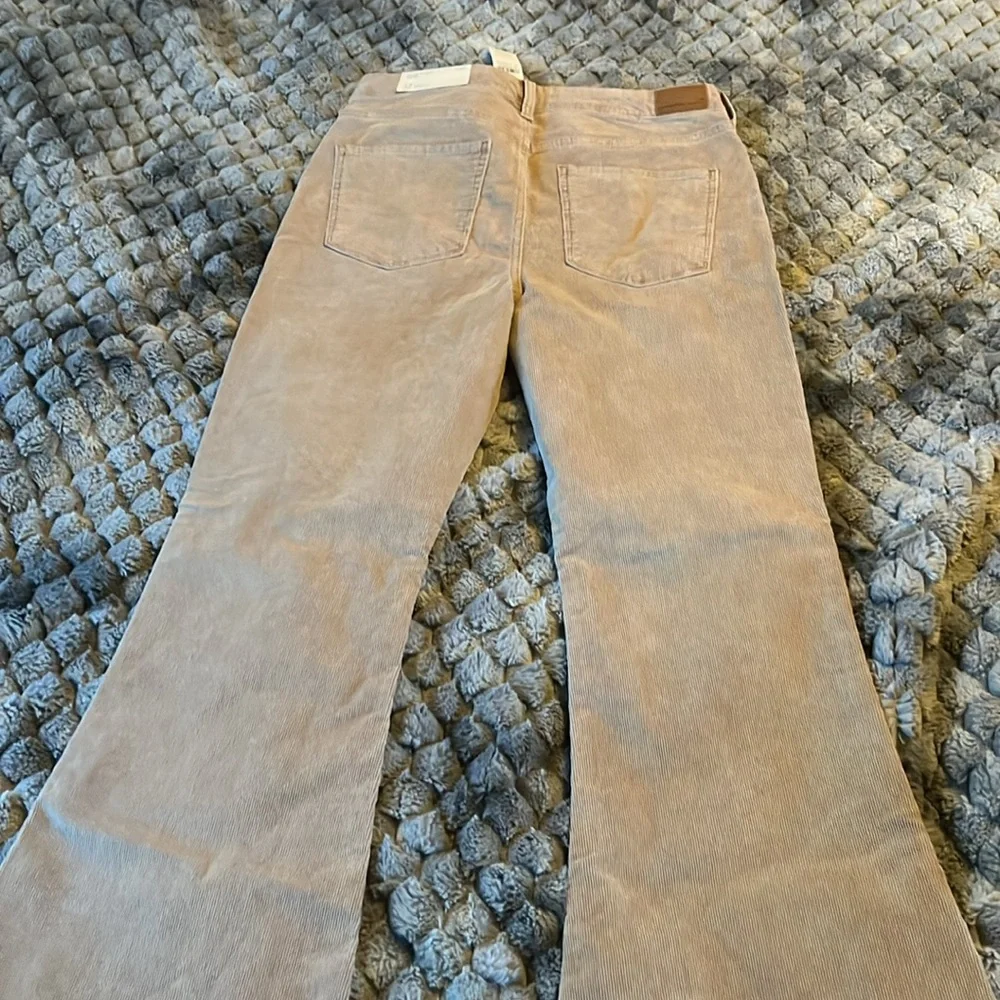 American Eagle-Super High Rise Flare - Picture 5 of 6